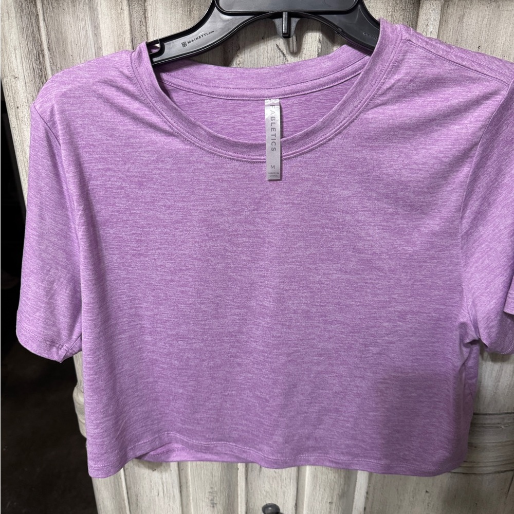 Fabletics lavender cropped tee
